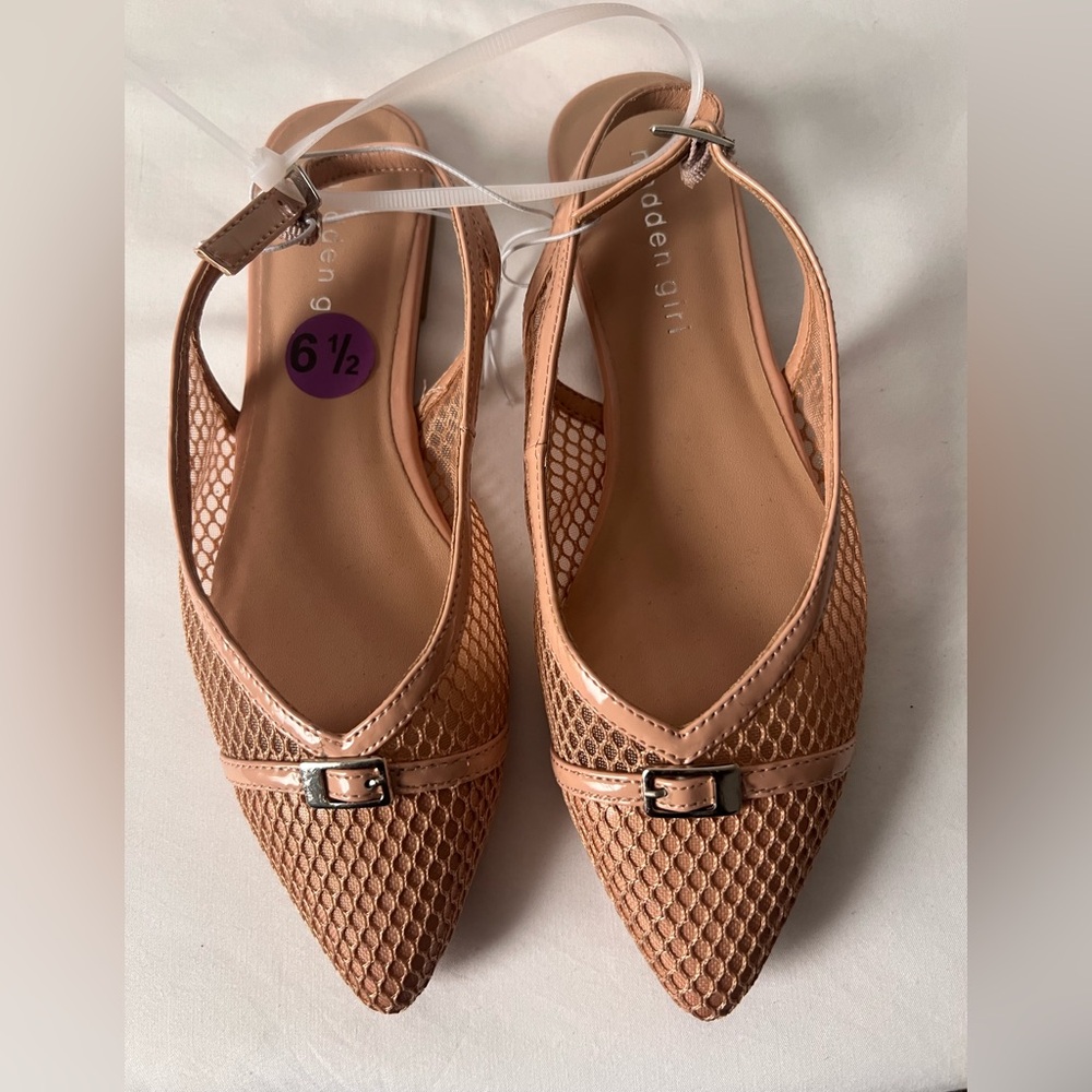 Madden Girl Tan Flat Slip-in with Pointed Toe and Buckle Size 61/2 M Brand New